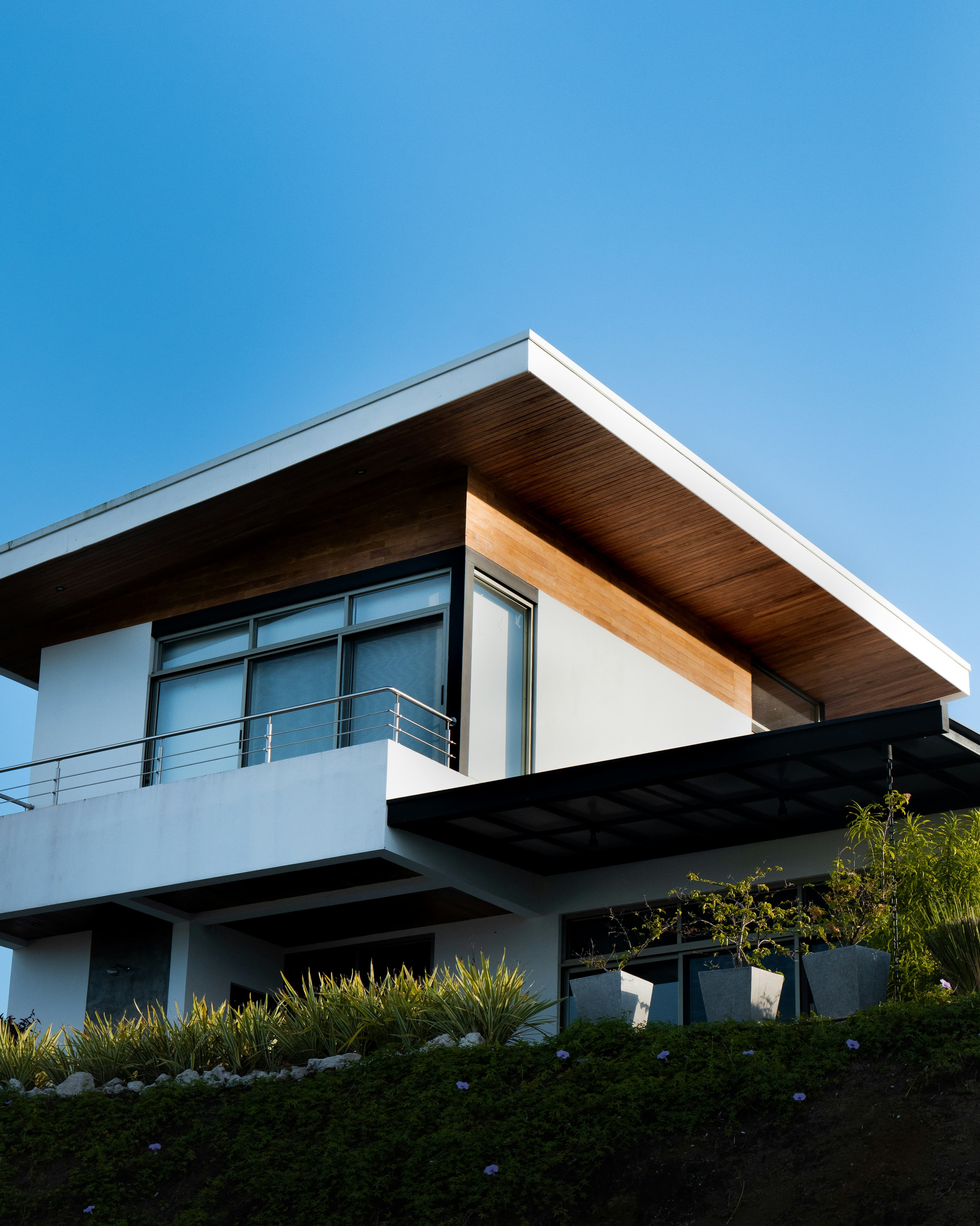 Cantilevered roof with timber soffit